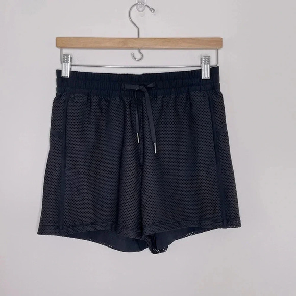 Lululemon Mesh On Mesh Short (5") - Picture 2 of 13